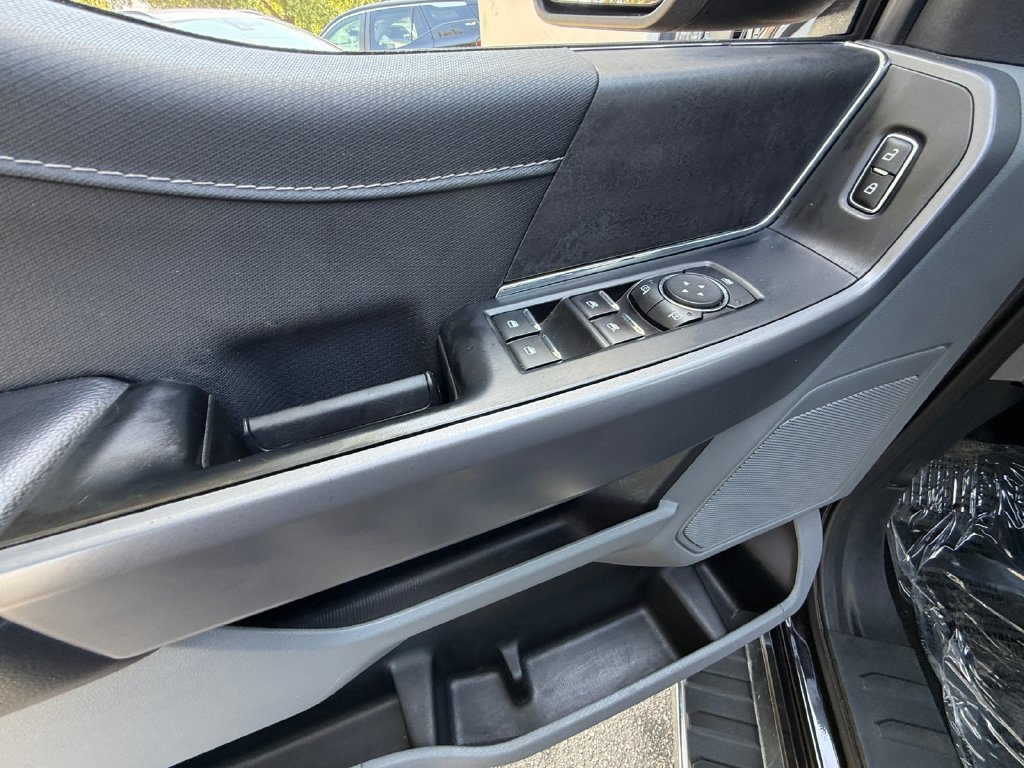 Used 2025 Black Ford XLT image 11
