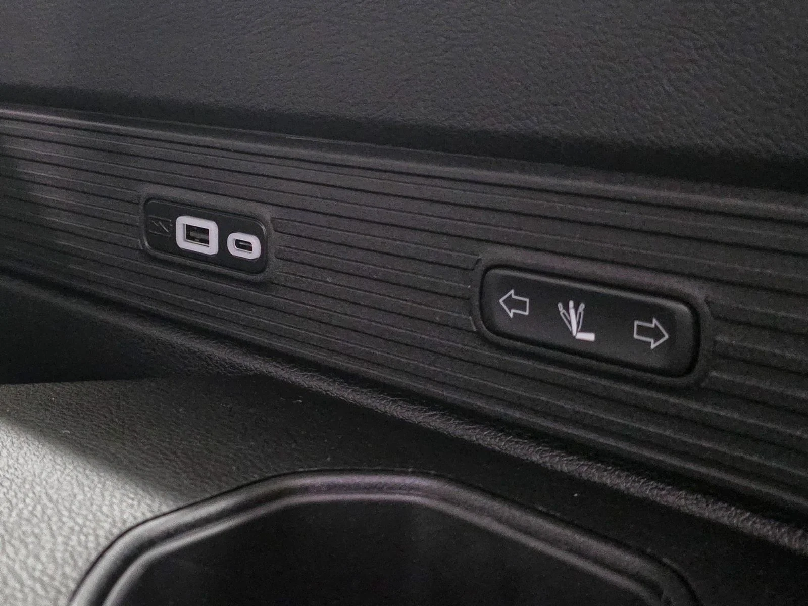 New 2026 High Gloss Black Jeep Limited Reserve image 26