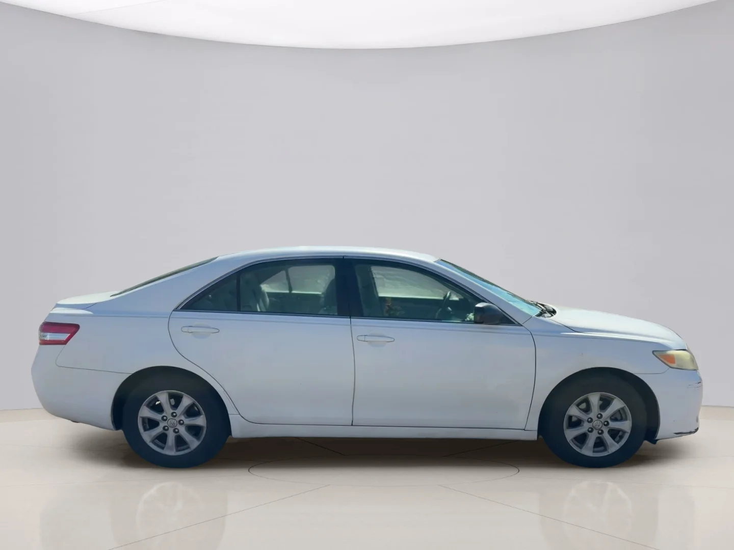 Used 2010 White Toyota SE image 6