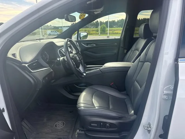 Used 2024 Summit White Buick Essence image 11