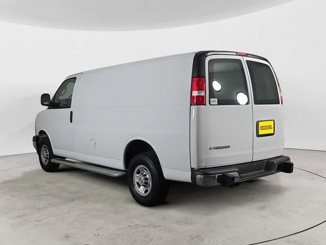 Used 2024 Summit White Chevrolet WT image 3