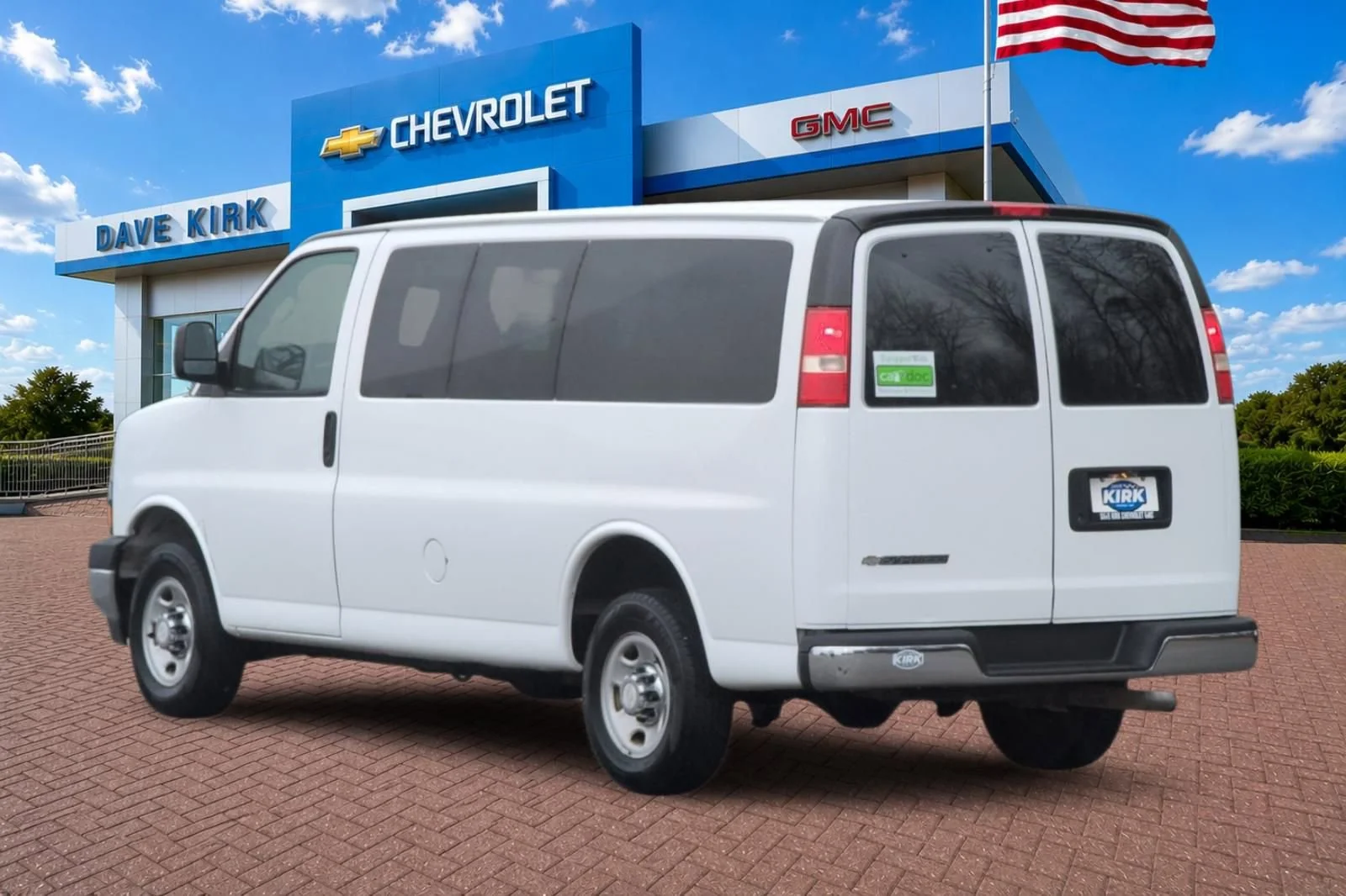 Used 2017 SUMMIT WHITE Chevrolet LT image 5