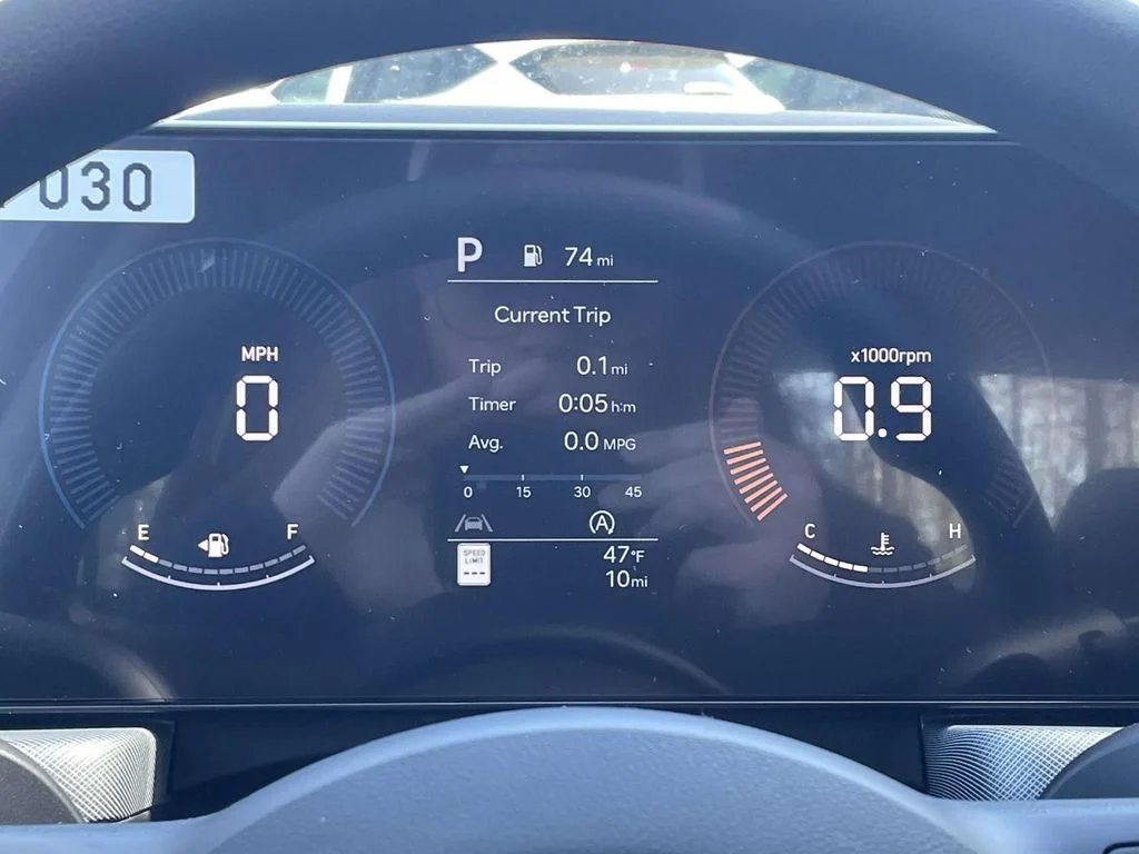 New 2026 White Hyundai SE image 18