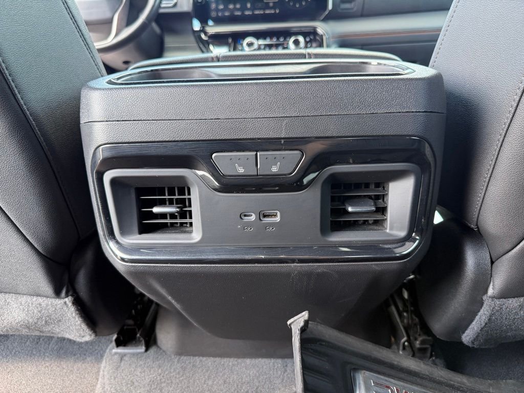 Used 2022 White GMC AT4 image 17