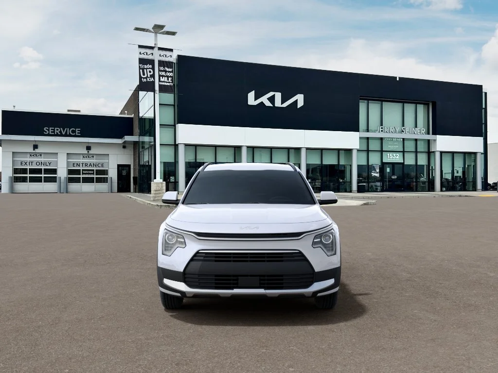 New 2026 Snow White Pearl Kia EX image 2