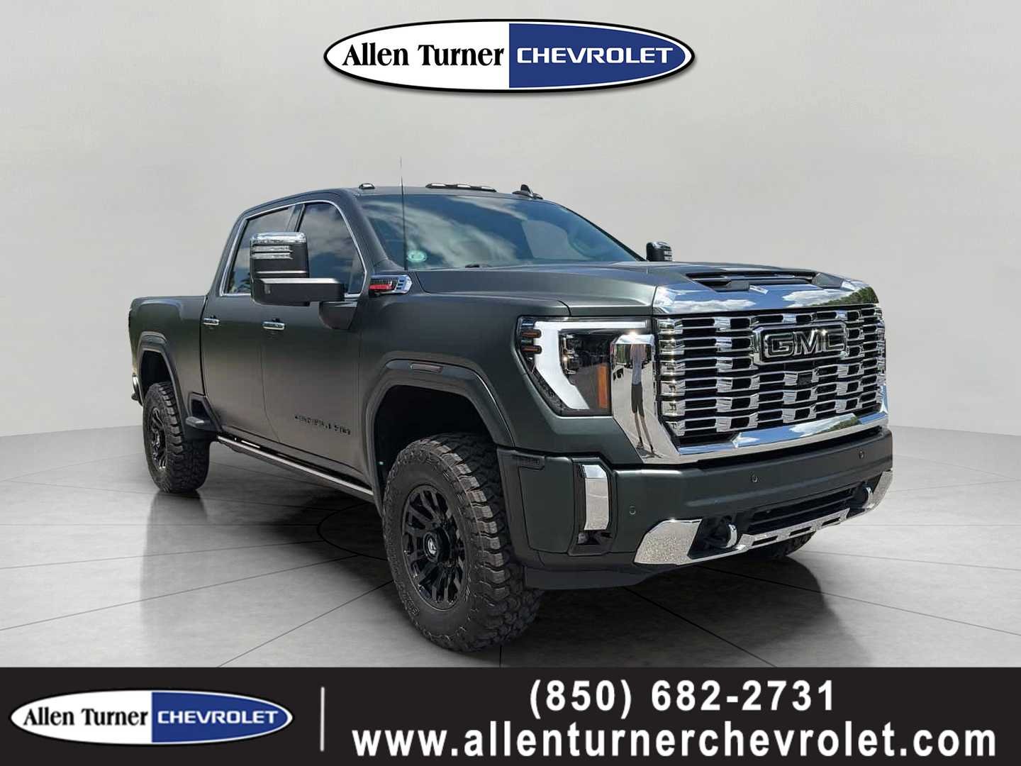 2024 GMC Sierra 4WD Crew Cab Standard Box Denali's photo