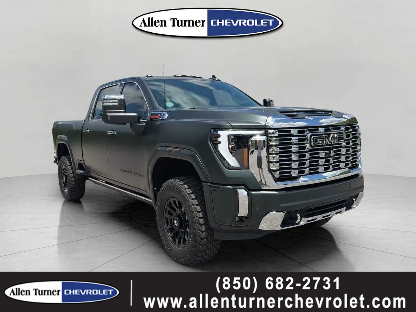 2024 GMC Sierra 4WD Crew Cab Standard Box Denali's photo
