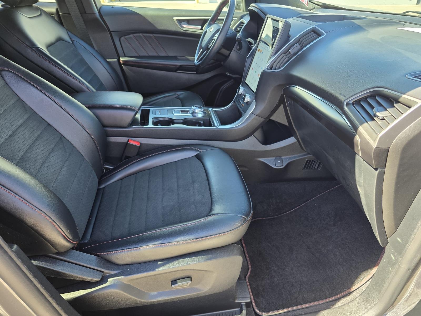 2024 Ford Edge ST-Line - Photo 21
