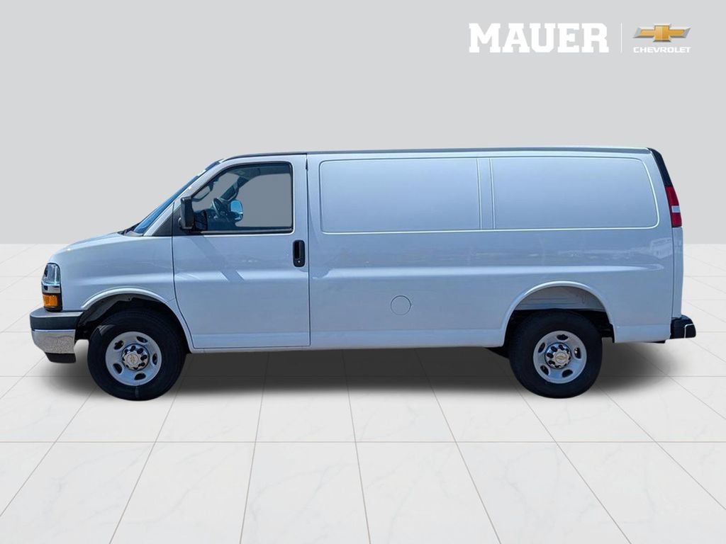 2026 Chevrolet Express Cargo Work Van - Photo 3
