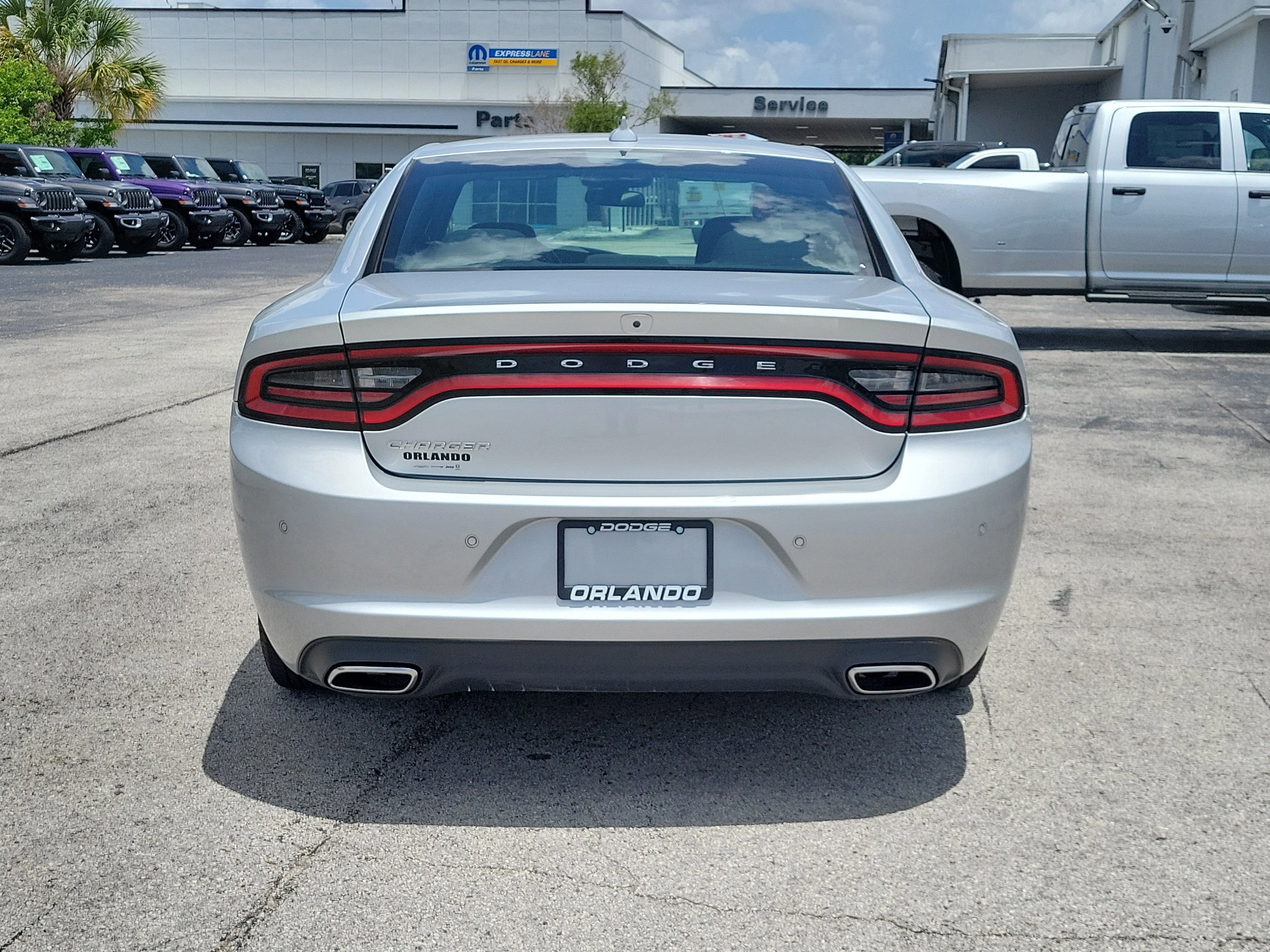 Certified Used 2023 Triple Nickel Clearcoat Dodge SXT image 6