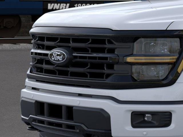 New 2026 Oxford White Ford XLT image 39