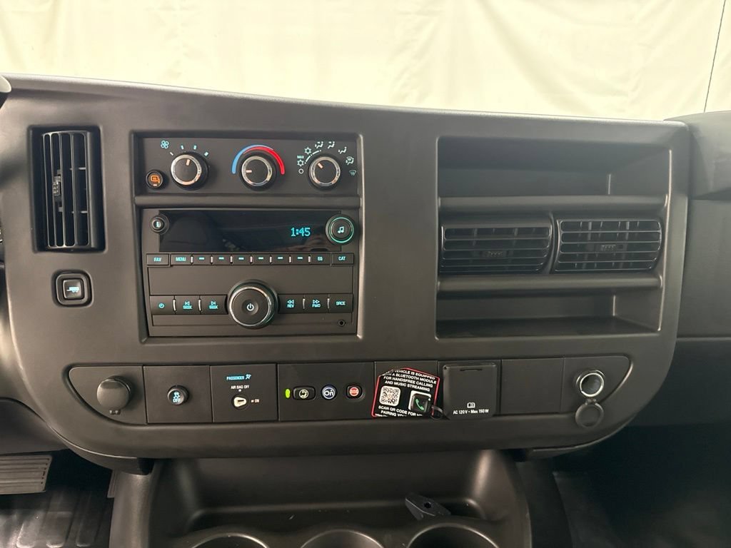 2026 Chevrolet Express Cargo Work Van - Photo 18