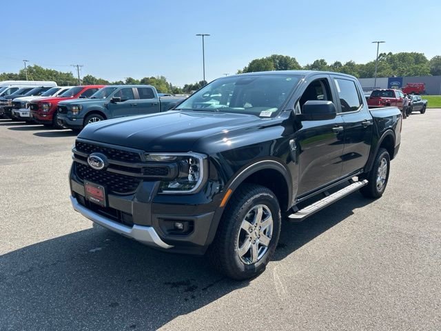 New 2026 Shadow Black Ford XLT image 3