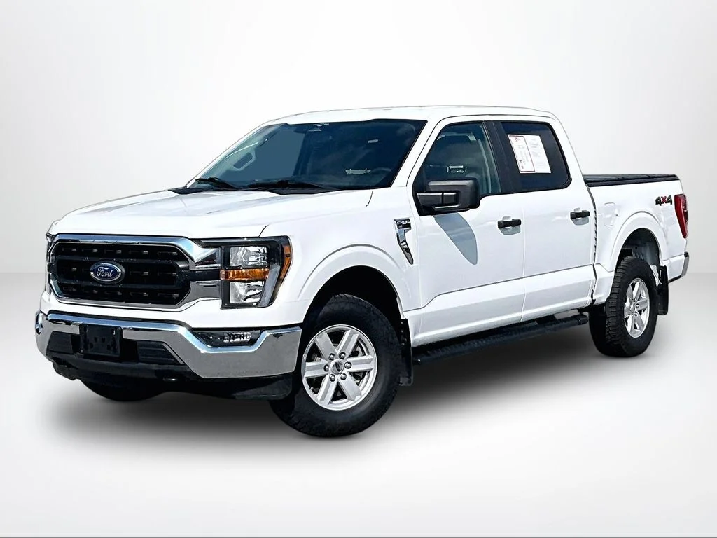 Used 2023 White Ford XLT image 2