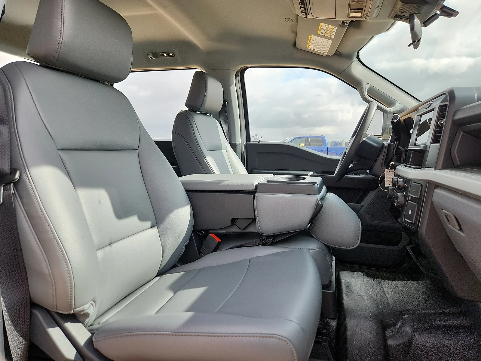 New 2026 Oxford White Ford F-250® XL image 20
