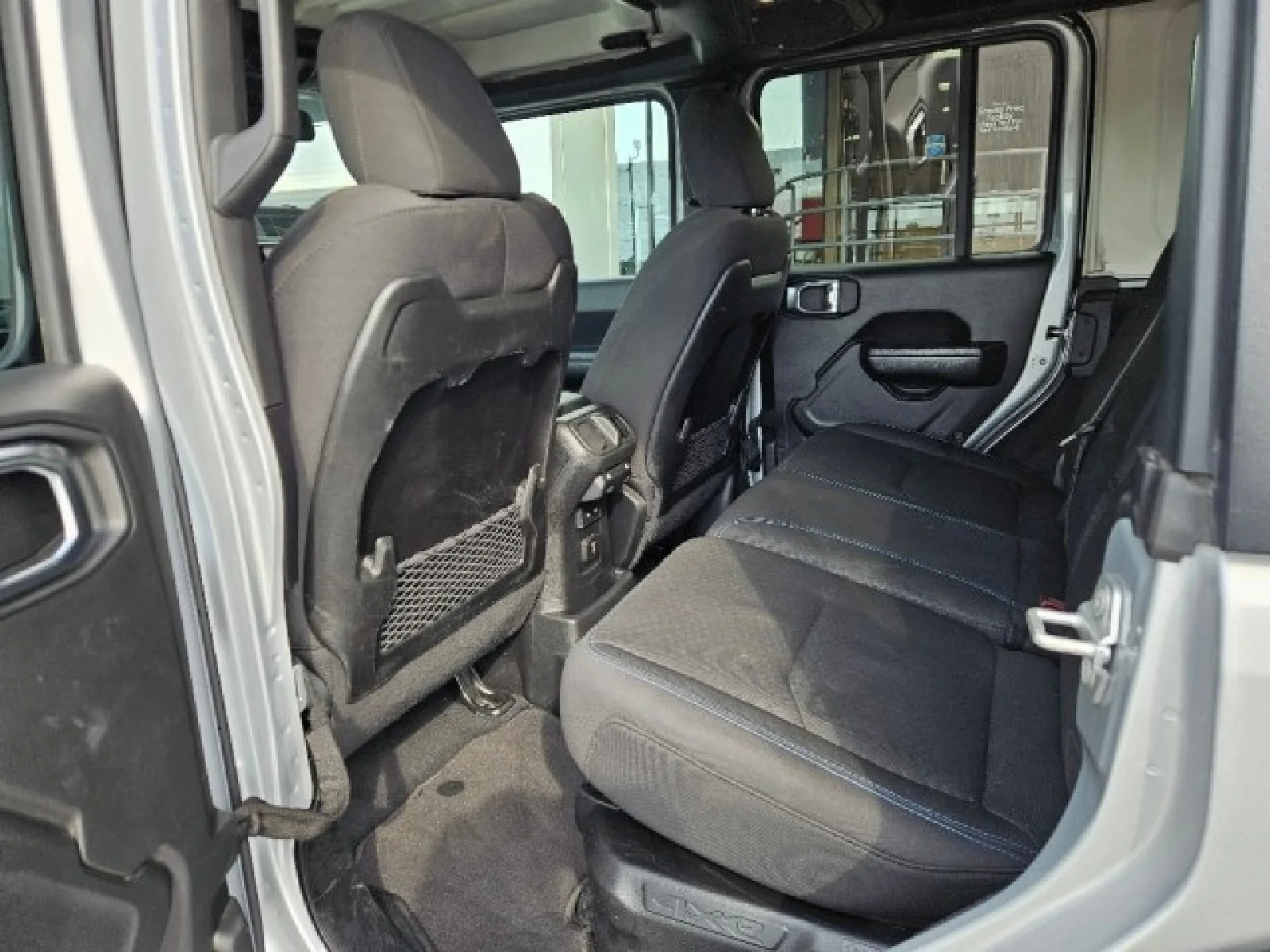 Used 2024 Silver Jeep Rubicon image 19