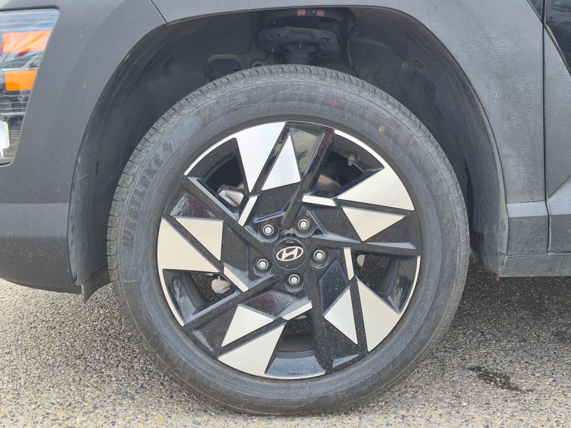 Used 2024 Abyss Black Pearl Hyundai SEL image 12