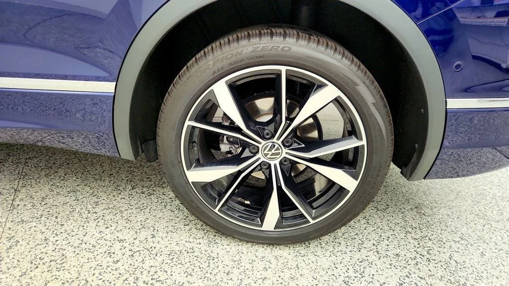 Used 2024 Atlantic Blue Metallic Volkswagen 2.0T SEL R-Line 4MOTION image 9