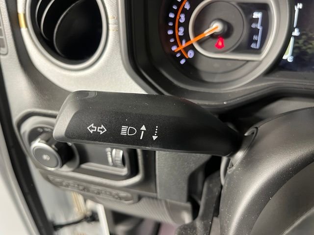 Used 2026 White Jeep Sport S image 23