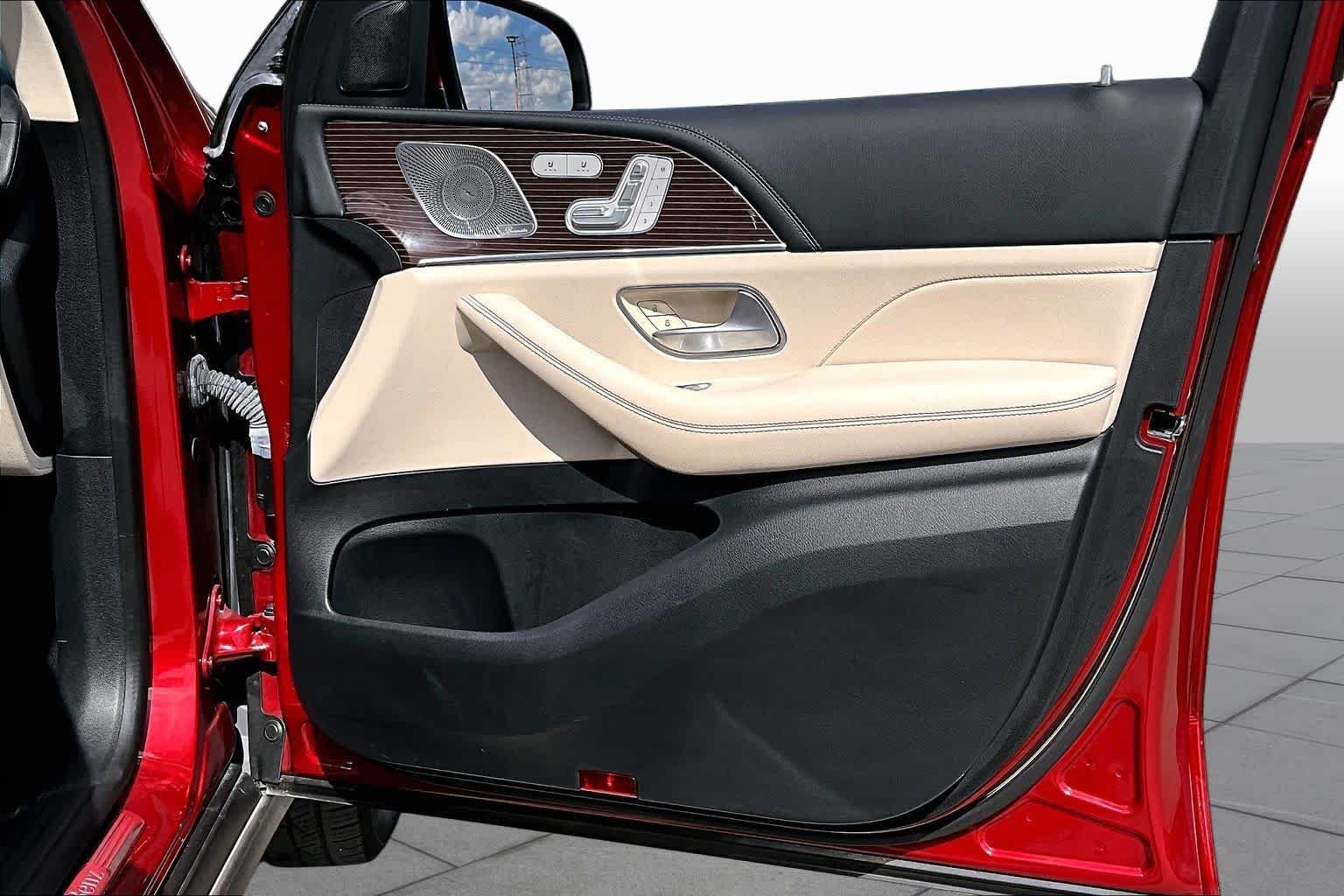 Used 2021 designo Cardinal Red Metallic Mercedes-Benz GLE 350 image 23
