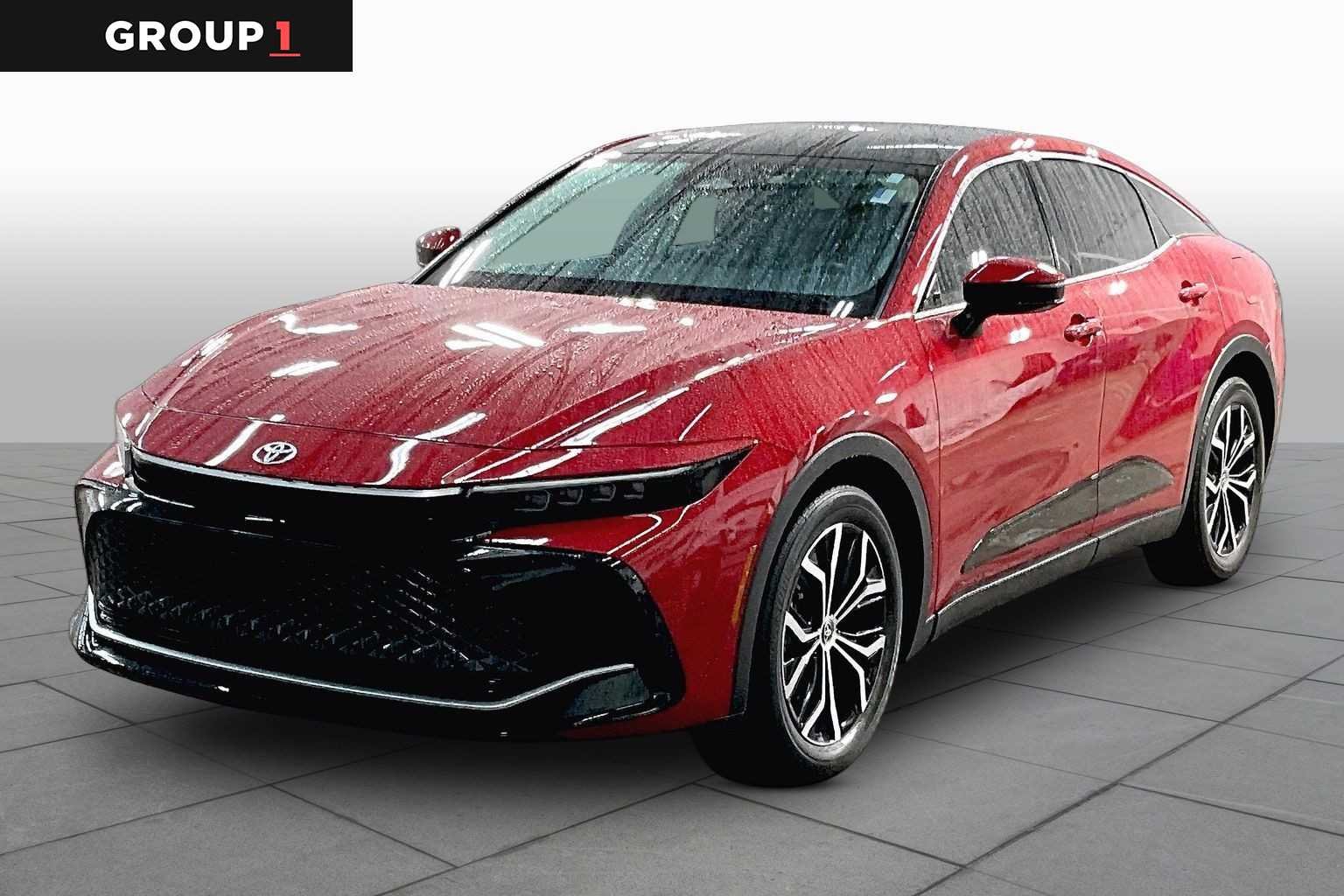 2023 Toyota Crown Limited AWD's photo