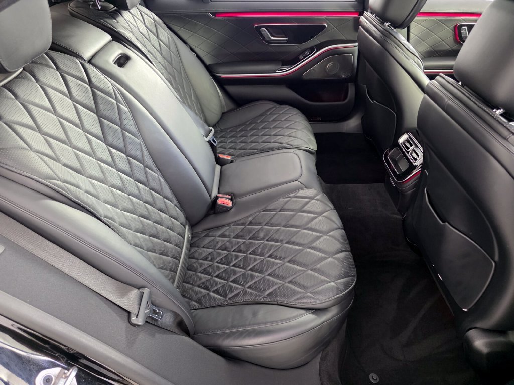 Certified Used 2022 Black Mercedes-Benz S 580 image 24