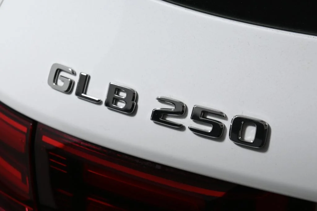 Used 2026 White Mercedes-Benz GLB 250 image 37