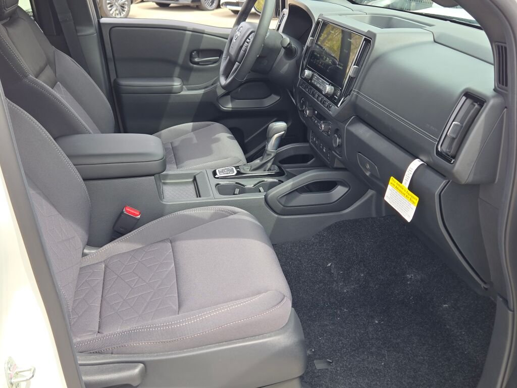 New 2026 Glacier White Nissan Crew Cab SV image 4