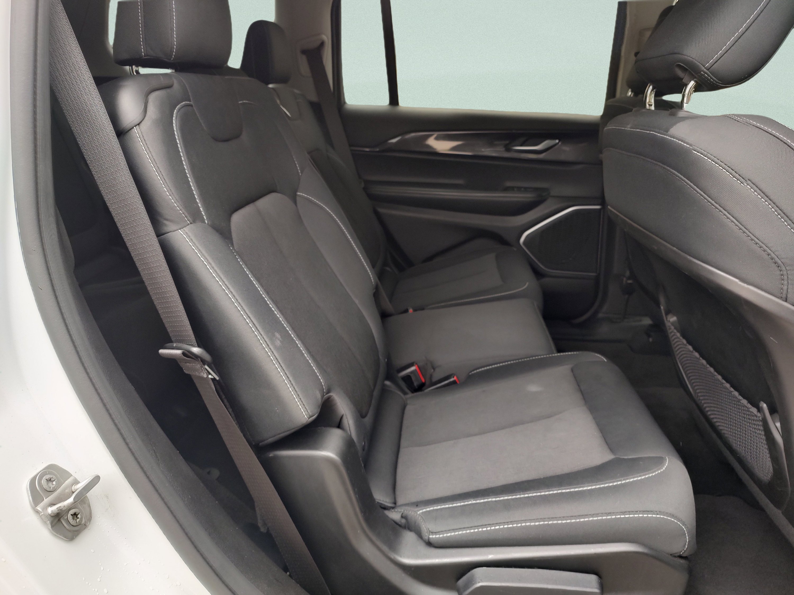 Used 2021 Bright White Clearcoat Jeep Laredo image 29