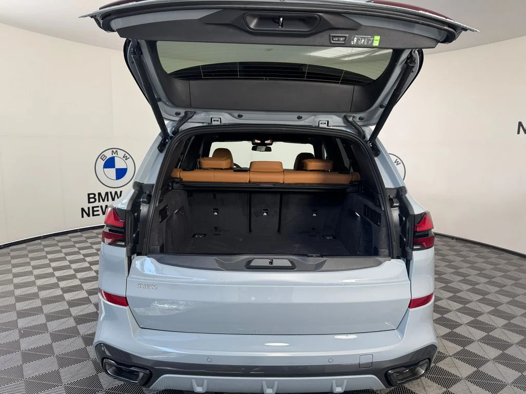 New 2026 Brooklyn Grey Metallic BMW xDrive40i image 19