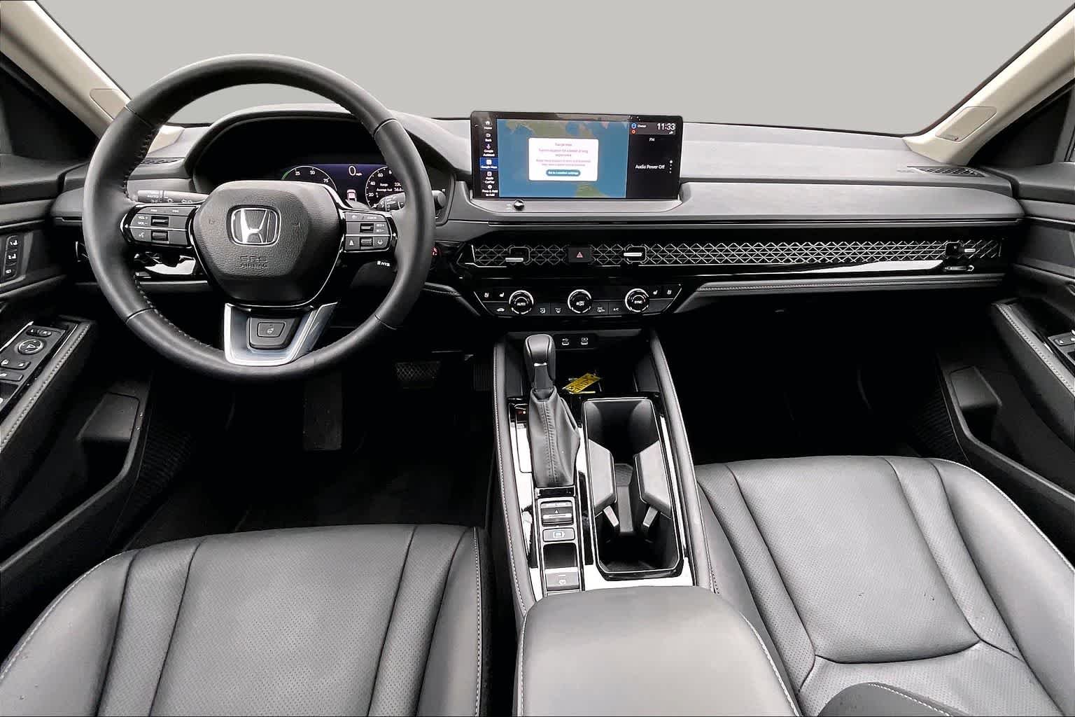 Used 2025 Solar Silver Metallic Honda Touring image 16