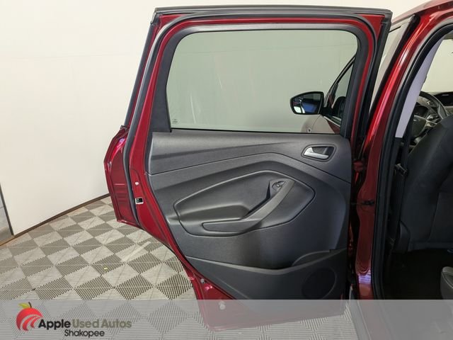 Used 2016 Red Ford SE image 23