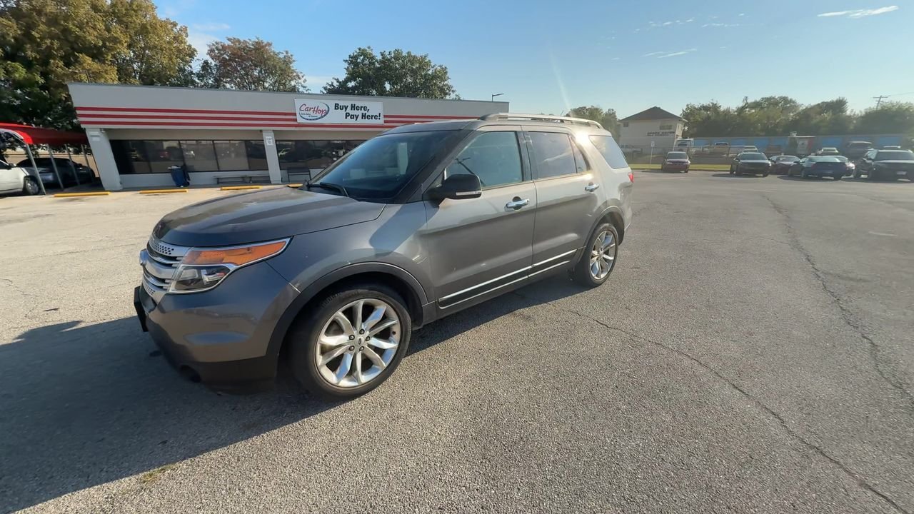 2014 Ford Explorer XLT photo 3
