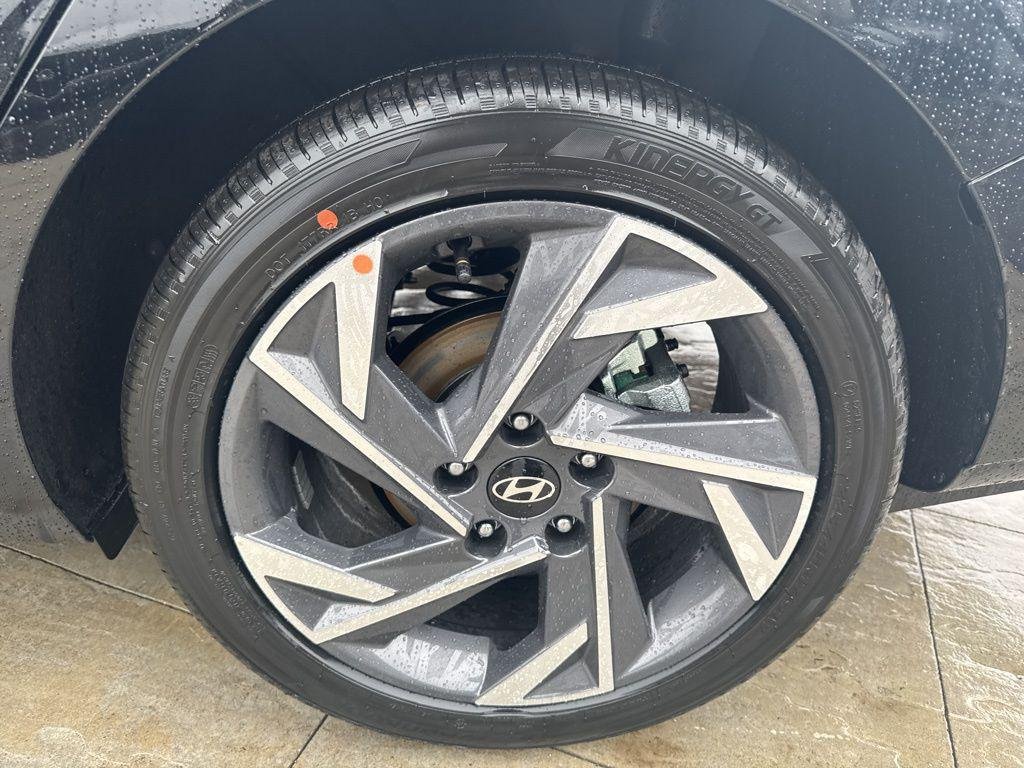 New 2026 Black Hyundai Limited image 11