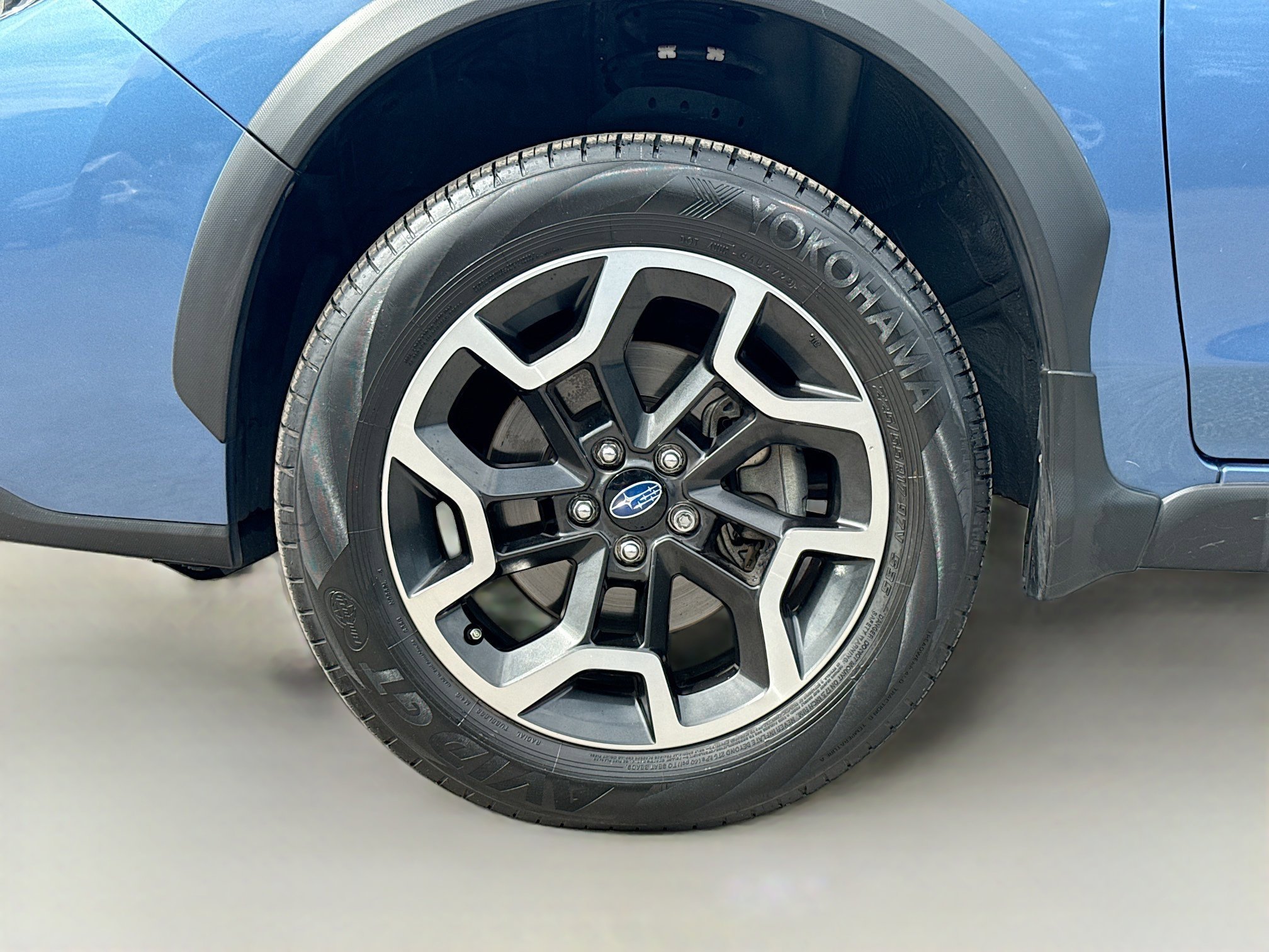 Used 2016 Quartz Blue Pearl Subaru Premium image 38