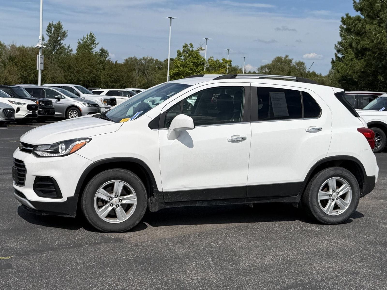 Used 2019 Summit White Chevrolet LT image 6