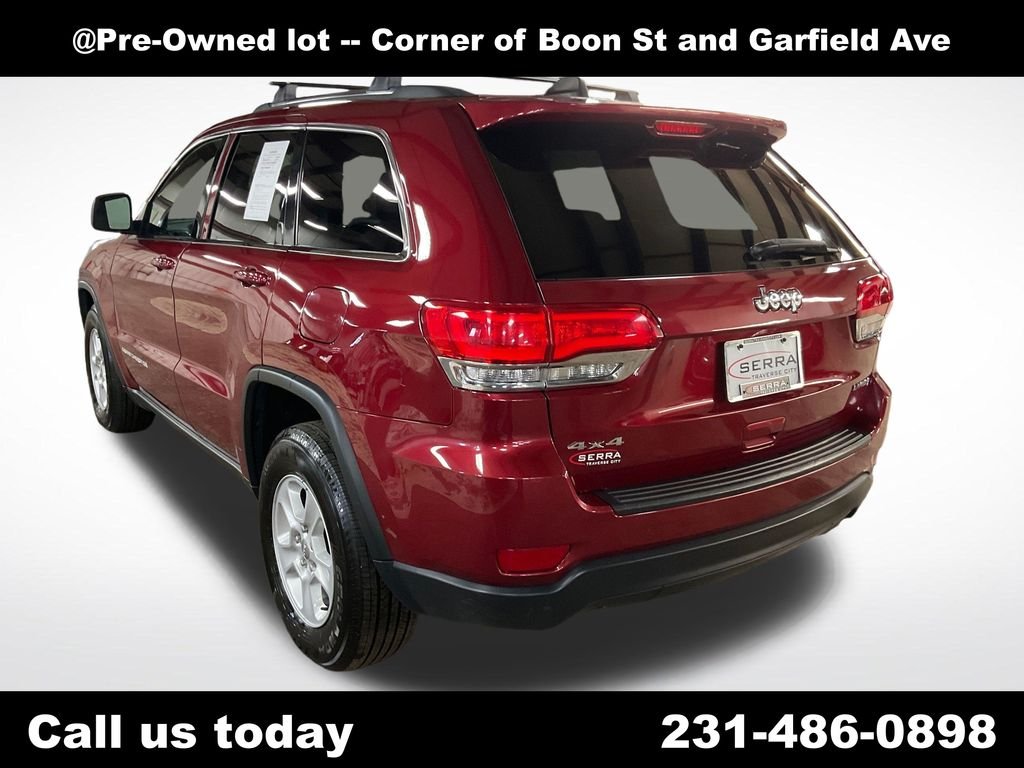 Used 2015 Red Jeep Laredo image 3