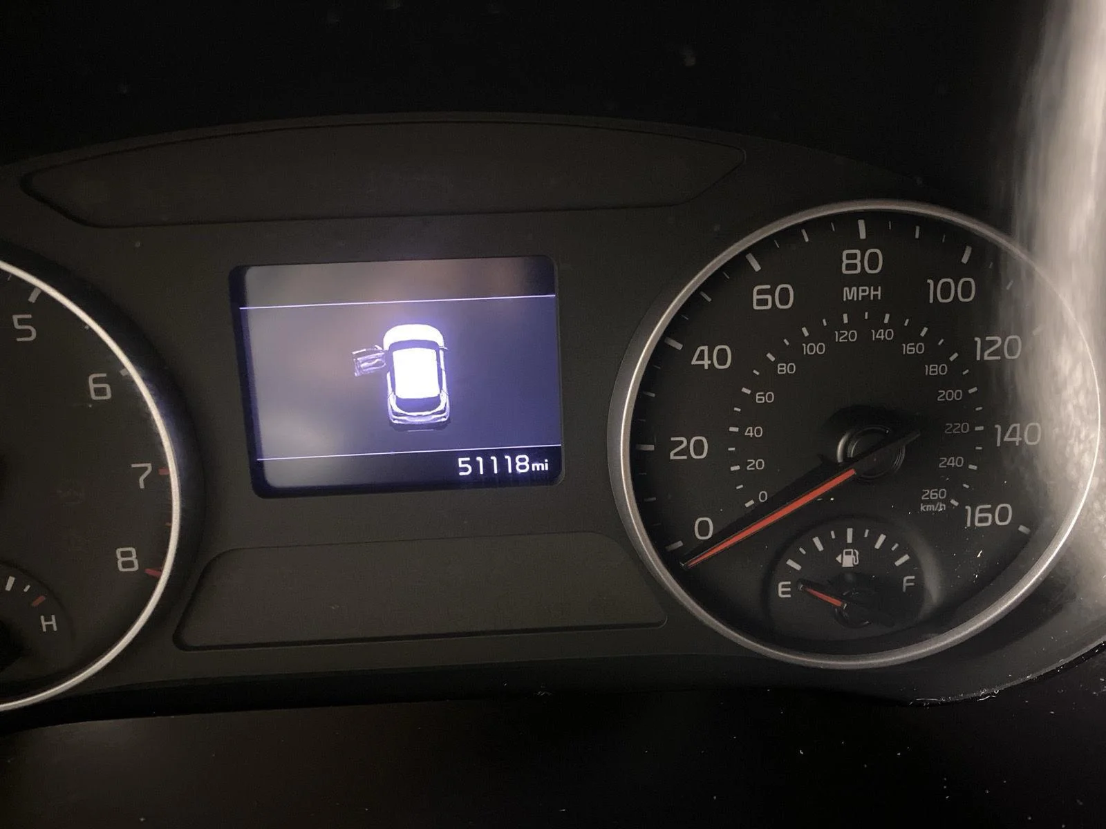 Used 2022 Snow White Pearl Kia LX image 27