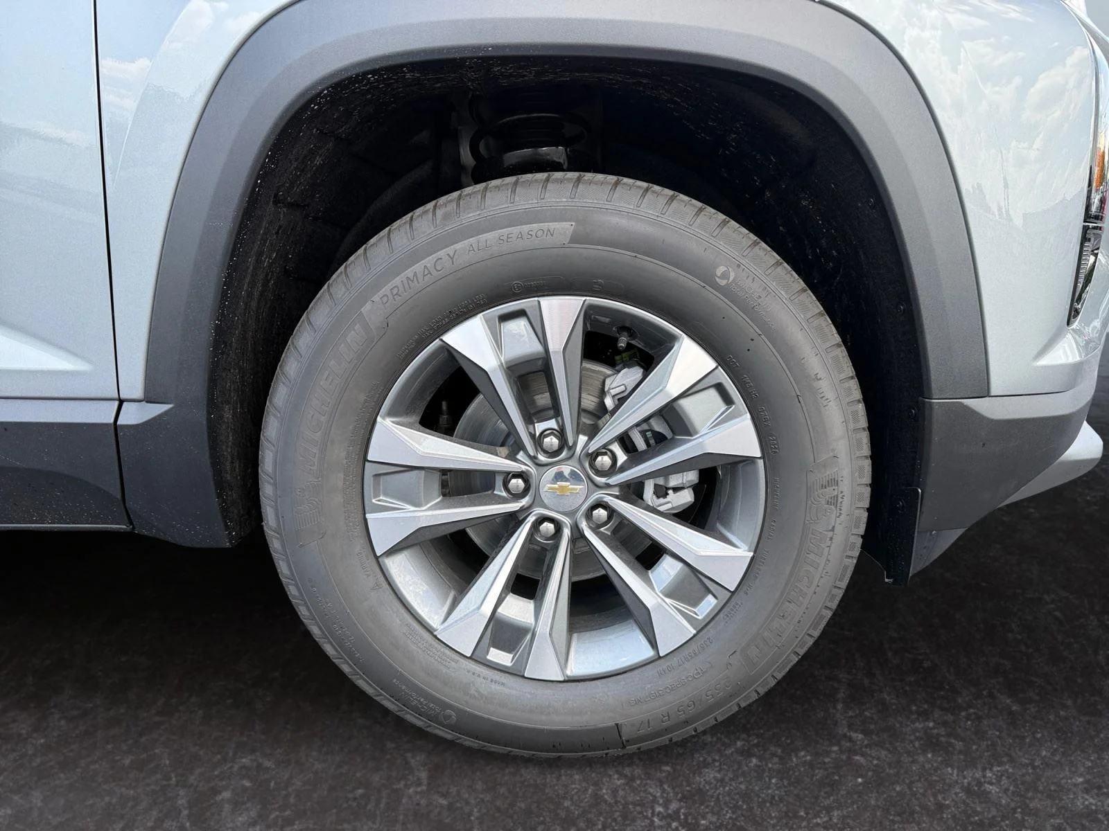 2027 Chevrolet Equinox LT - Photo 28