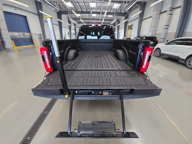 Used 2025 Blue Metallic Ford King Ranch image 23
