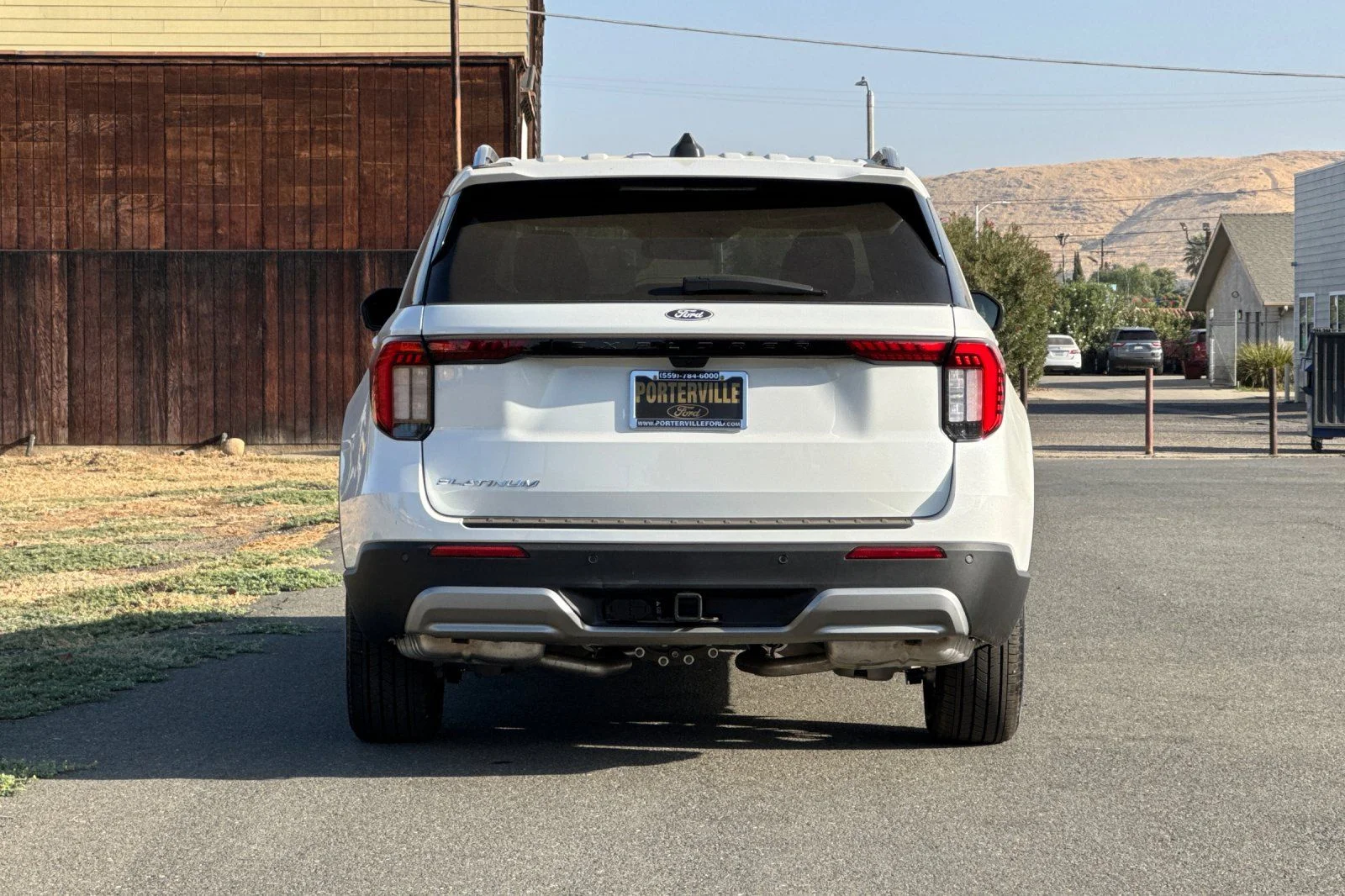 New 2027 Star White Metallic Tri-Coat Ford Platinum™ image 5