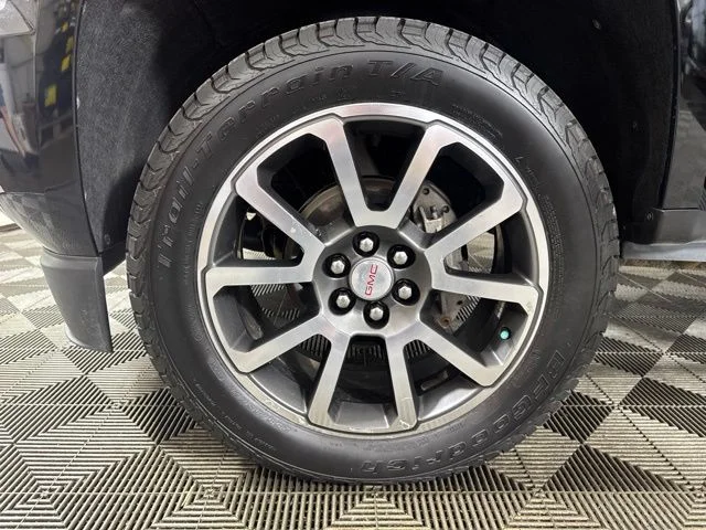 Certified Used 2018 Onyx Black GMC Denali image 10