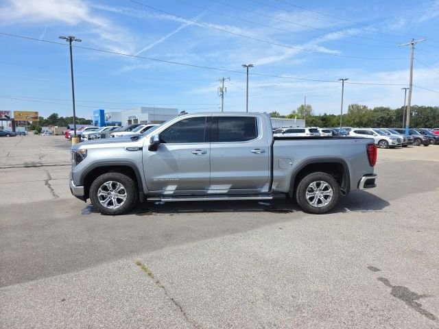 Used 2024 Silver GMC SLE image 9