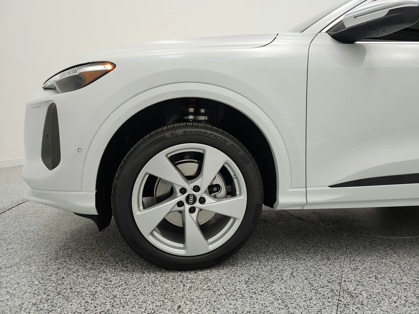 New 2026 Glacier White Metallic Audi Premium Plus 2.0 TFSI quattro image 13