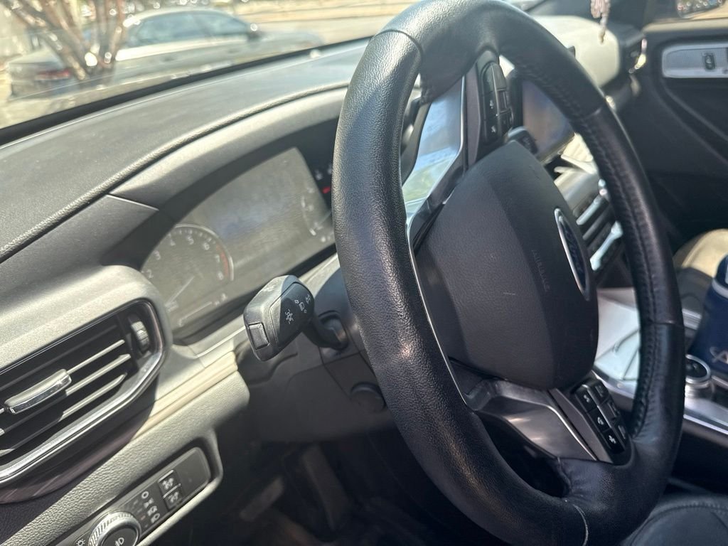 Used 2020 Gray Ford Limited image 16