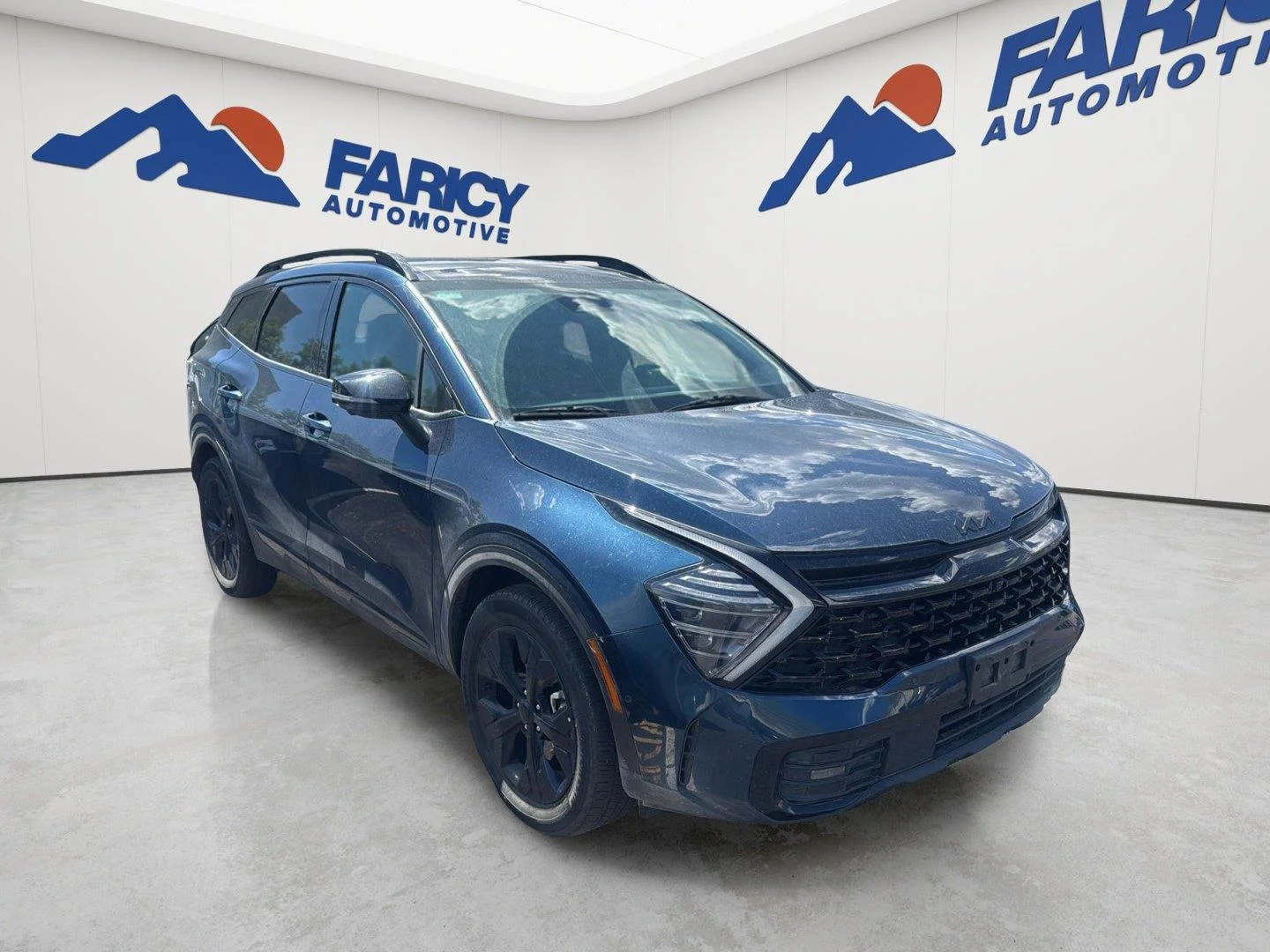 Used 2025 Vesta Blue Kia X-Line Prestige image 3