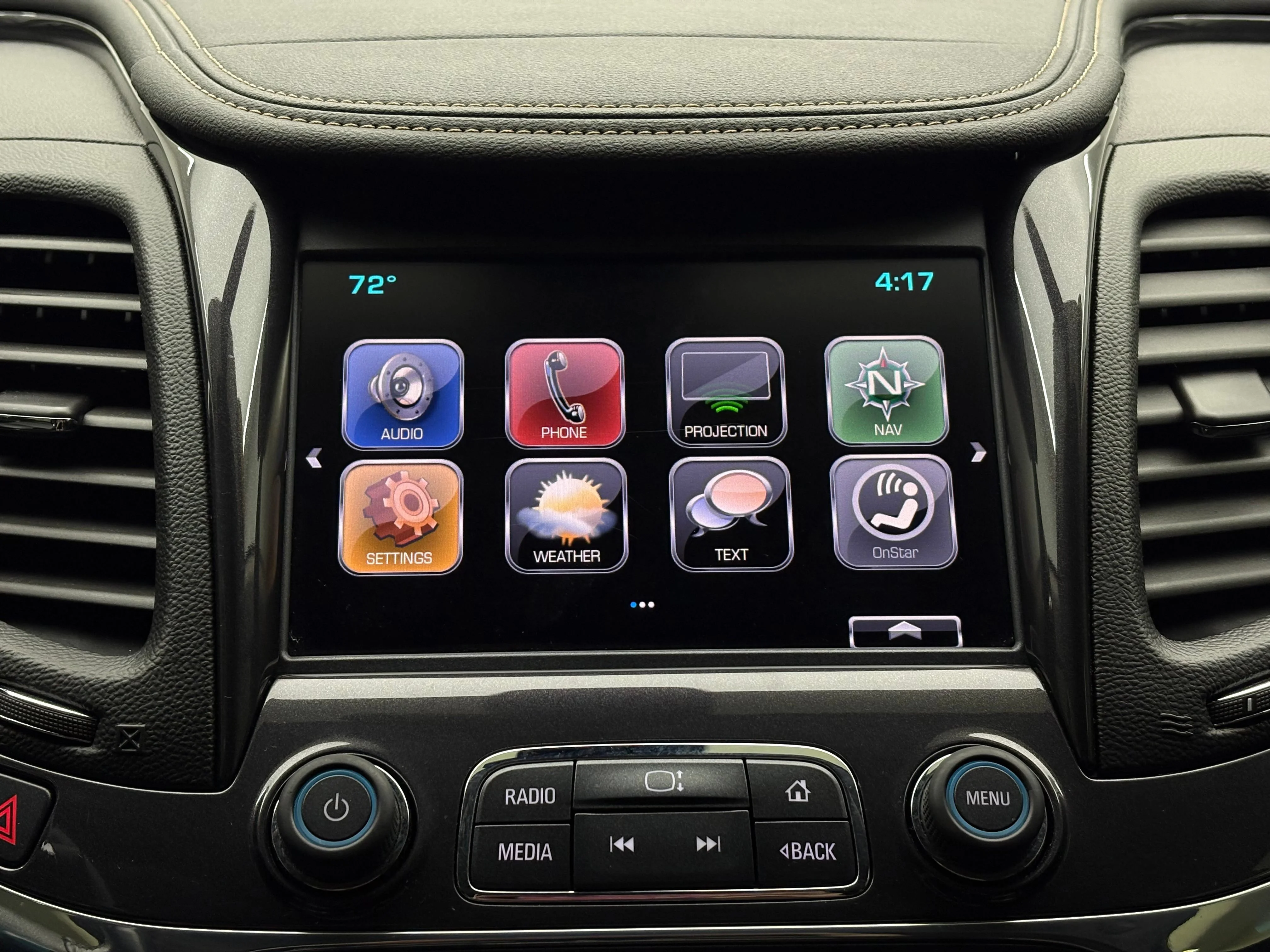 Used 2018 BLACK Chevrolet Premier image 26