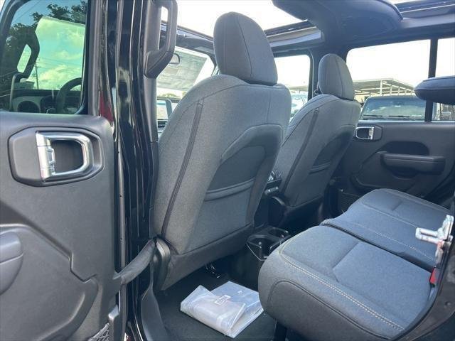 2025 Jeep Wrangler 4-Door Willys - Photo 32
