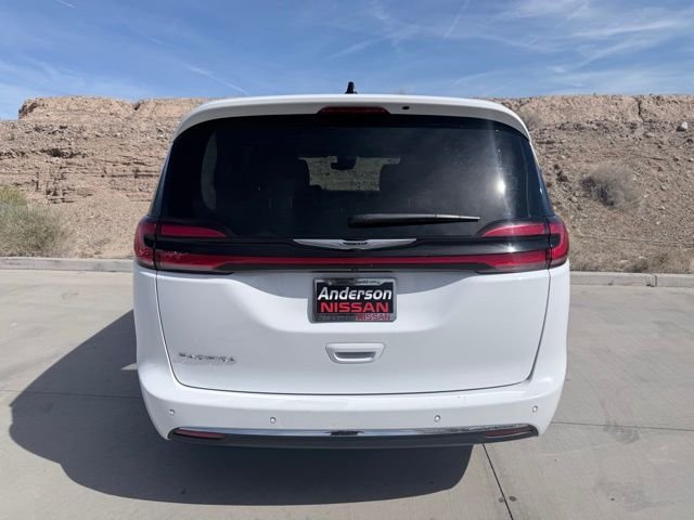 2024 Chrysler Pacifica Touring L - Photo 7