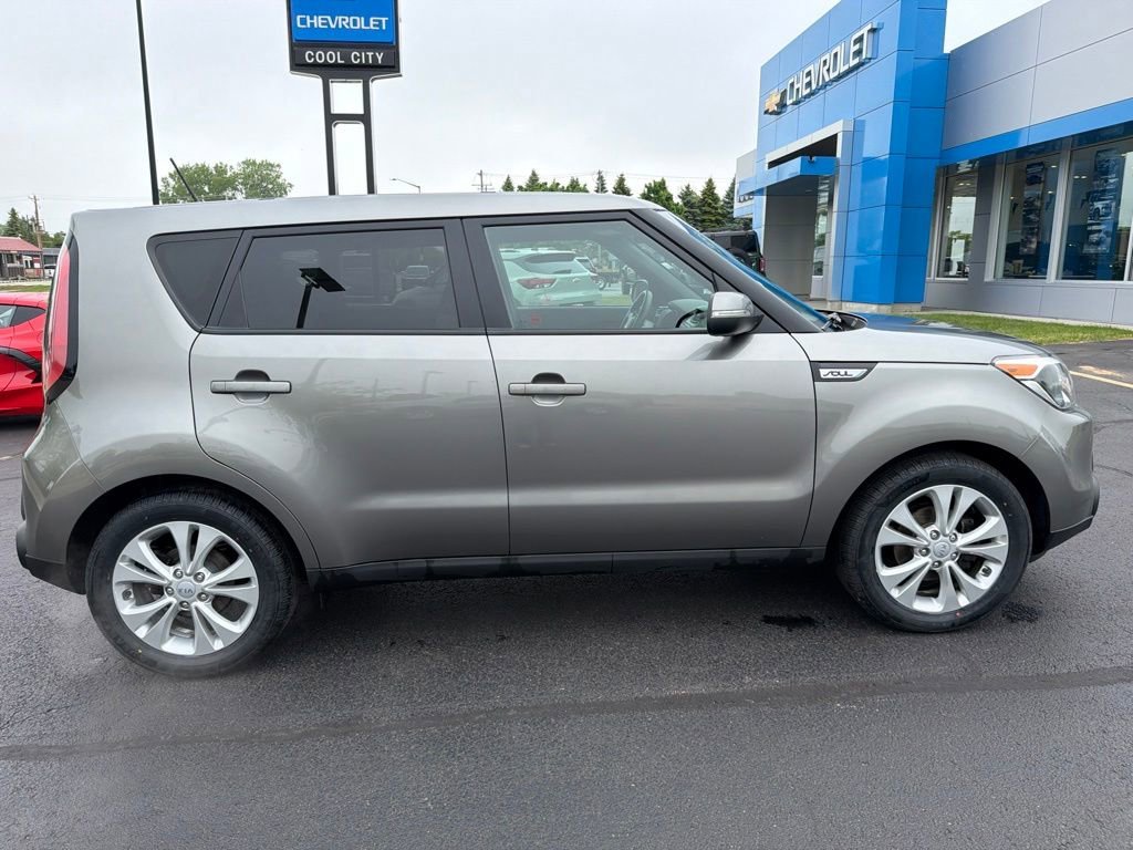 Used 2014 Gray Kia + image 5